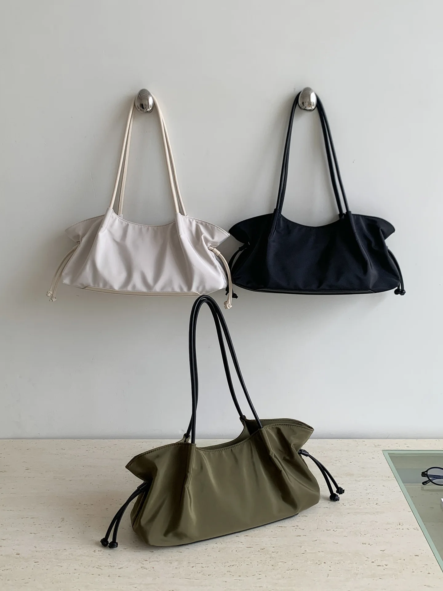 2026 model Korean-made large-capacity nylon tote bag - fashionable and casual women's shoulder bag with drawstrings