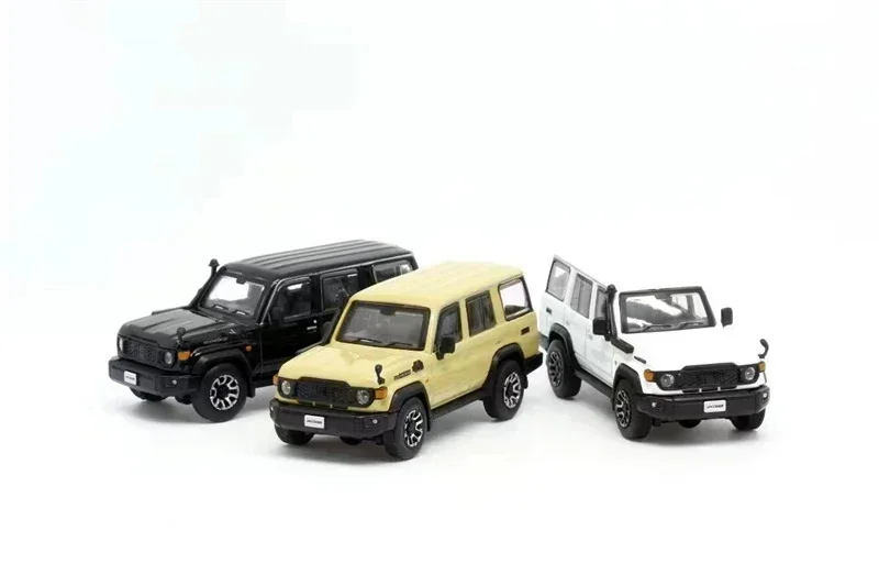 Model One 1:64 LC70 off-road Diecast Model Car