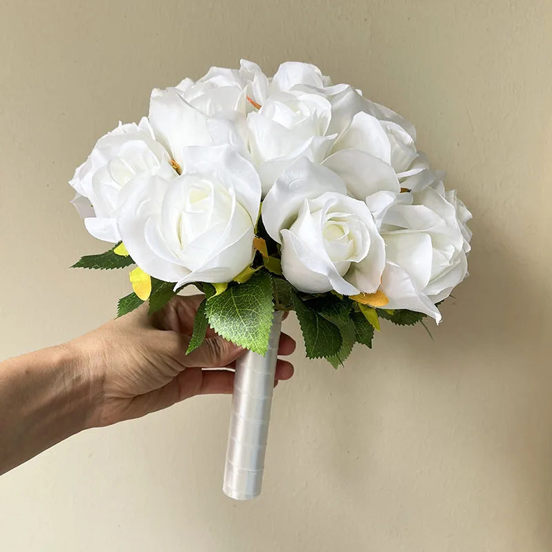 Ramo de novia, ramo de boda personalizado, accesorios de matrimonio para dama de honor, centros de mesa de boda blancos, flores artificiales hechas a mano