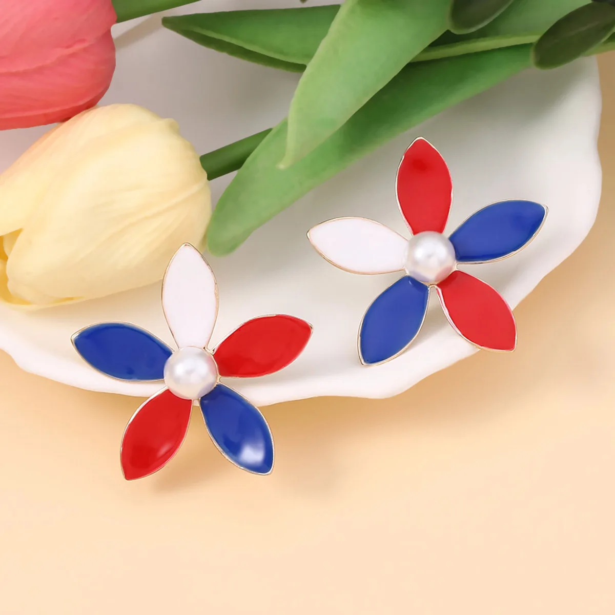 Independence Day flower red, white and blue three-color creative design women's stud earrings American famous style earrings