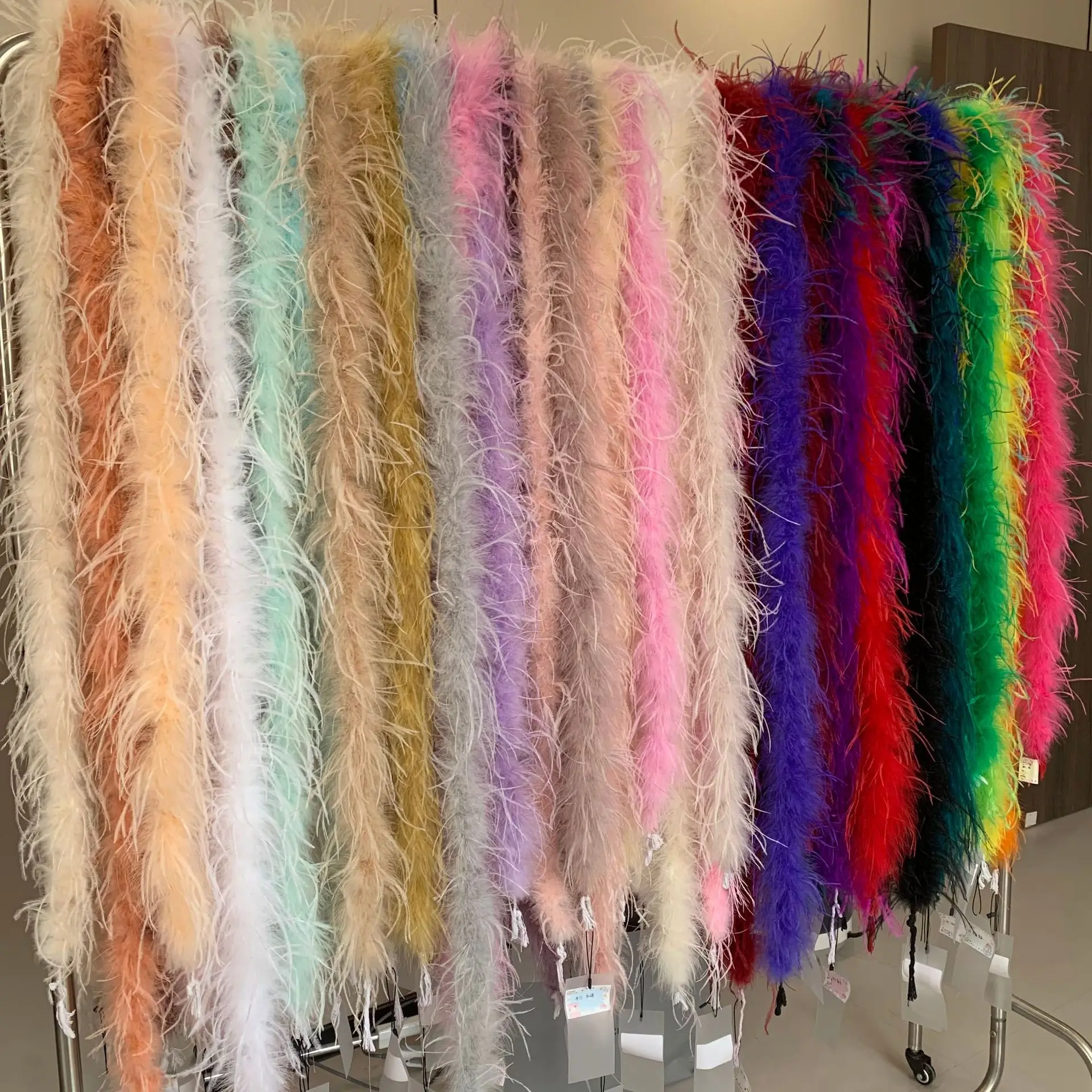 

1/5/10Pcs fluff 11-13cm Ostrich Feathers Boa 2 m/30 g Ostrich Feather Shawl for Party Lady Dress Clothing DIY Decoration Scarf