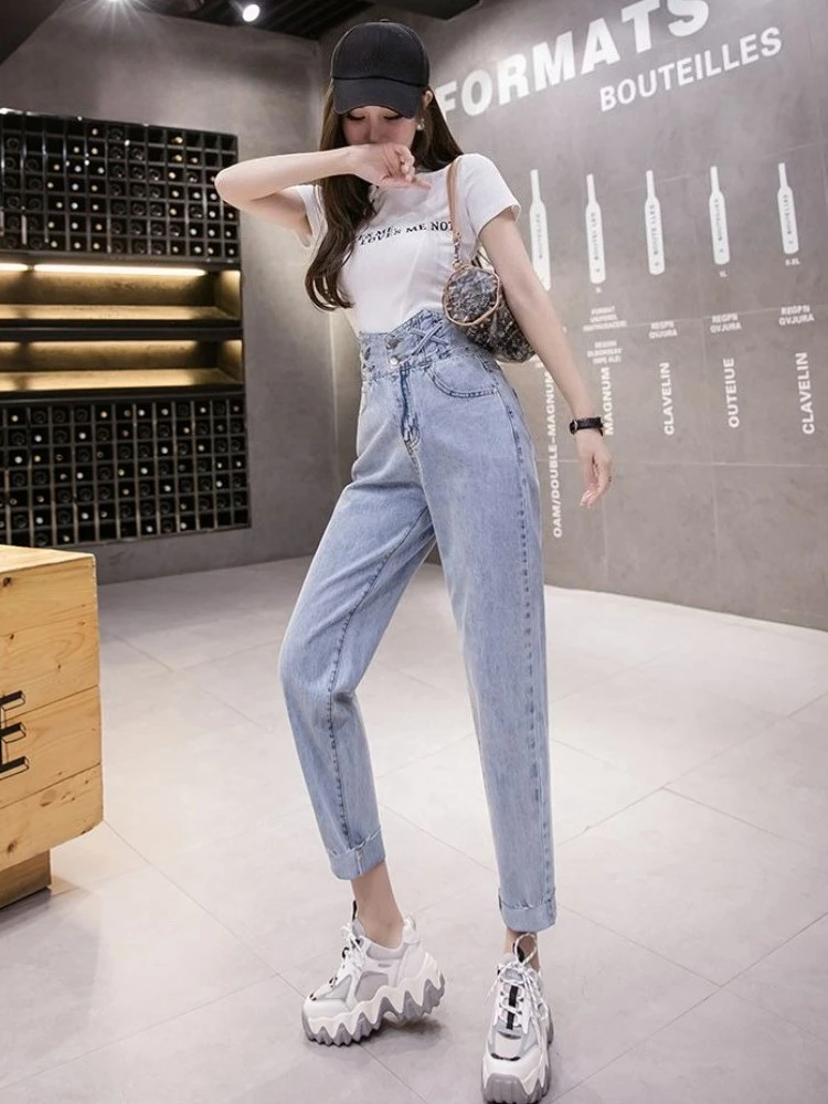 

Korean College Style Women's High Waist Waist Cinching Two Button Cropped Jeans Casual Versatile Internet Famous Fashion Look