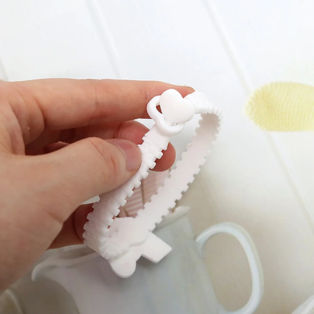 

30Pcs Kids Unicorn Bracelet Silicone Slap Rings Party Supplies Halloween Gifts Cosplay Children Wristbands Goody Bag Fillers