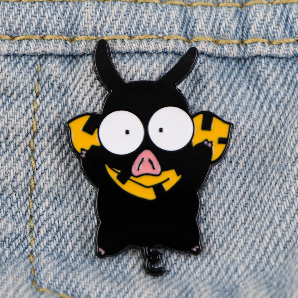 Anime Enamel Pin Brooches For Women Lapel Pins Badge on Backpack Costume Accessories Fashion Jewelry Gifts for Friends