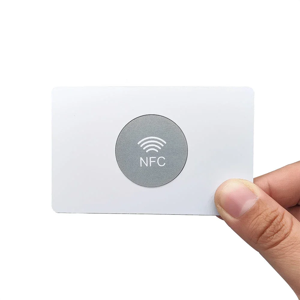 

Визитная карточка NFC из нержавеющей стали. Пустая металлическая визитная карточка NFC.