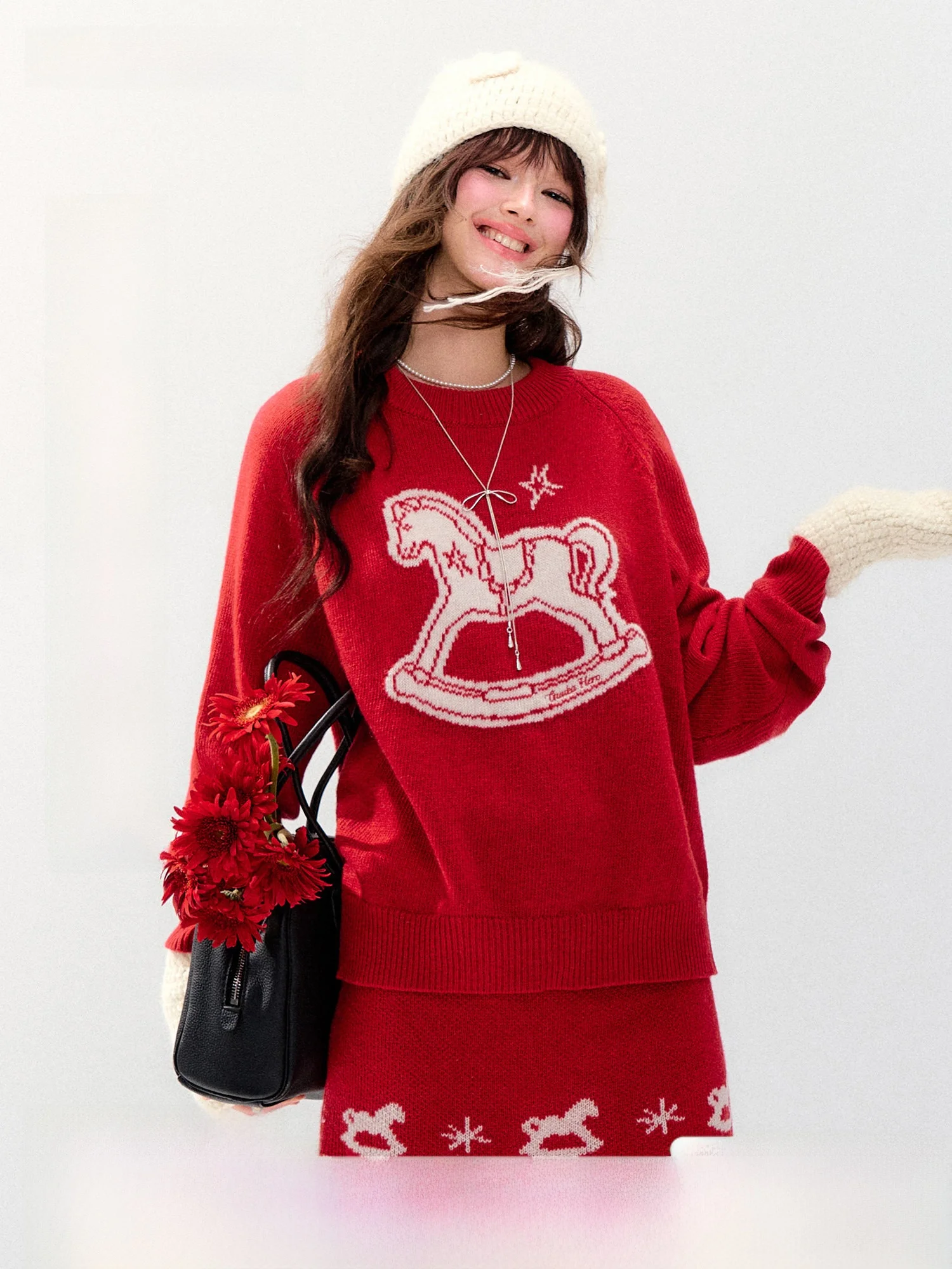 Red Woolen Sweater round Neck Knitted Top for Women Autumn Winter Season Casual Comfortable Fit Fashionable Commute Style