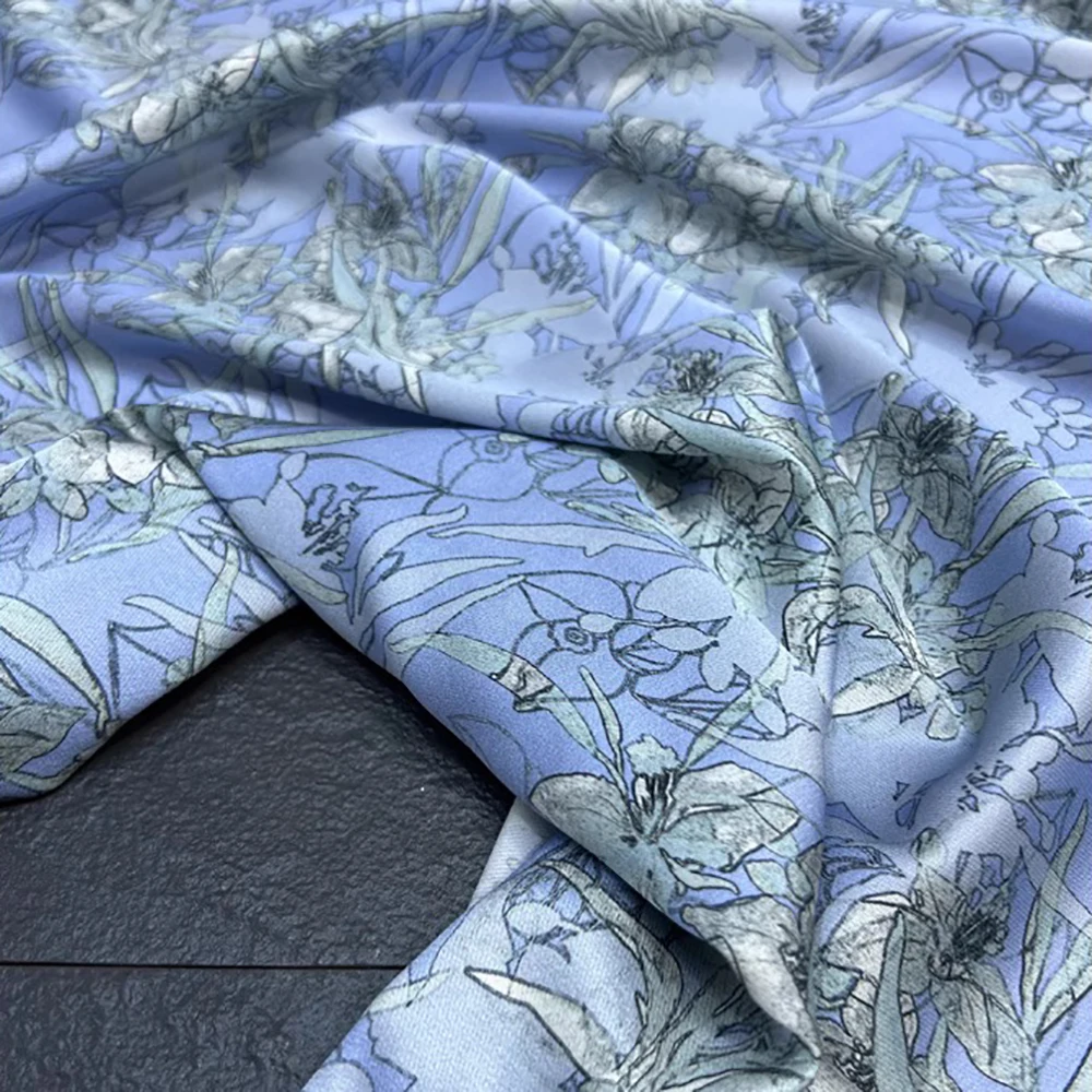 Pure Mulberry Silk Twill 20 momme Width 140cm Blue Florals Printed Silk Stretch Fabric Suits and Dress Material Sale Per Meter