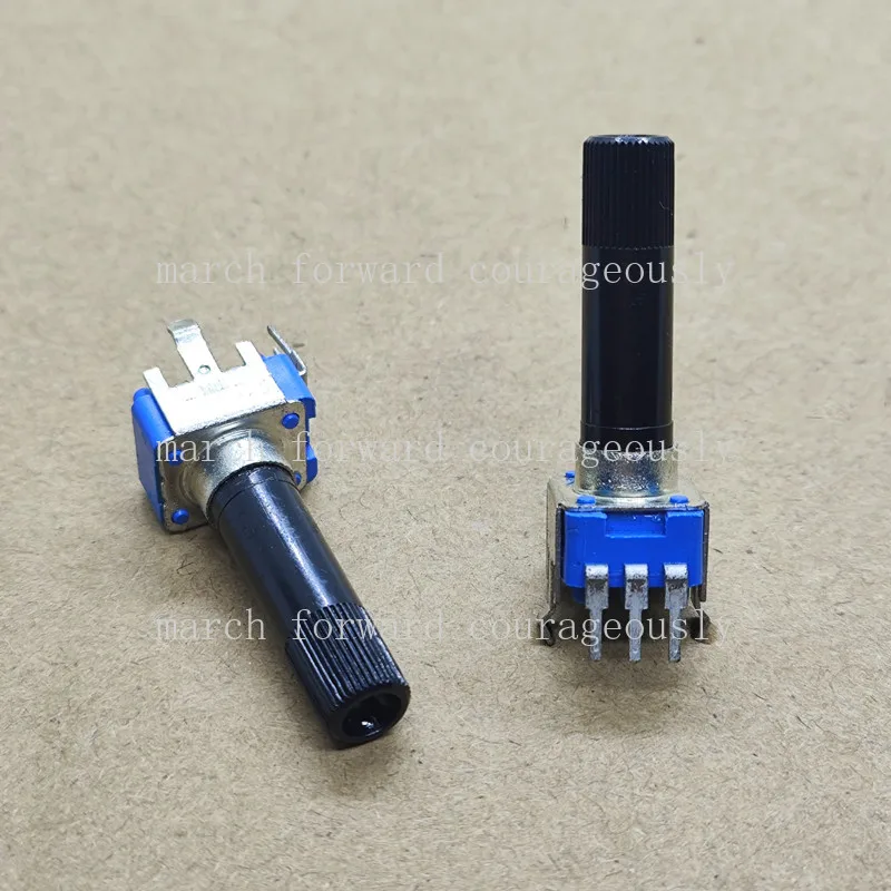 

10pcs RV09 model - Vertical single-unit 3-legged B200K adjustable volume potentiometer with midpoint. The handle length is 20MM.