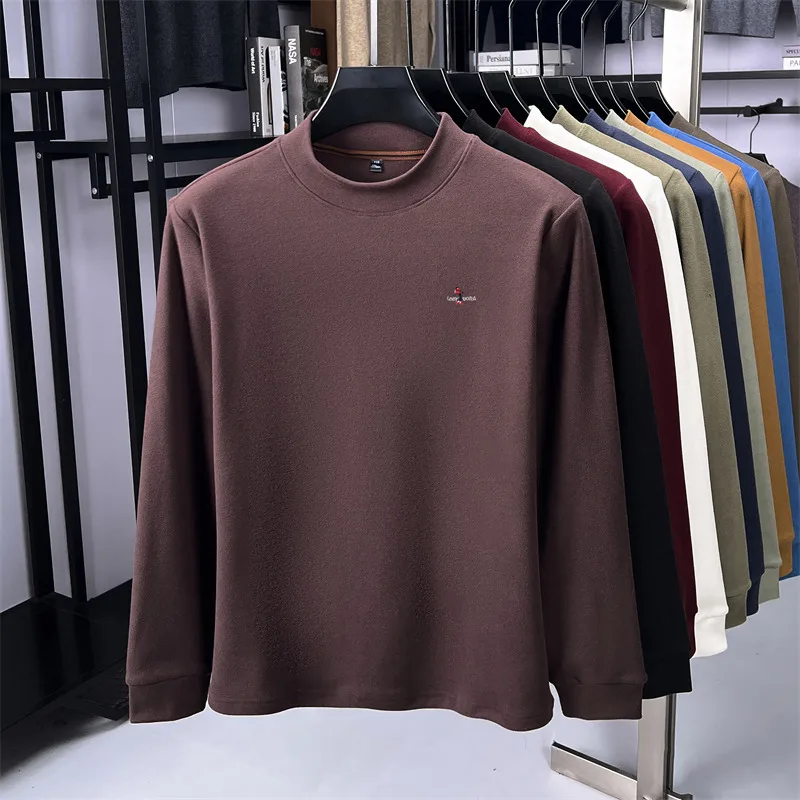 T-shirt a maniche lunghe di marca di lusso di fascia alta autunno inverno moda nuovo articolo golf ricamo caldo velluto casual girocollo pullover