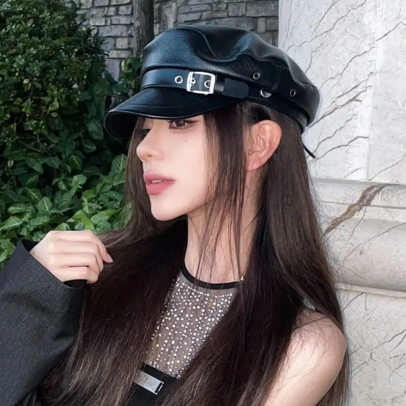 

Модная женская кепка-берет в британском стиле с козырьком, черная, из искусственной кожи, с плоским верхом, в стиле хип-хоп, для улицы, солнцезащитная