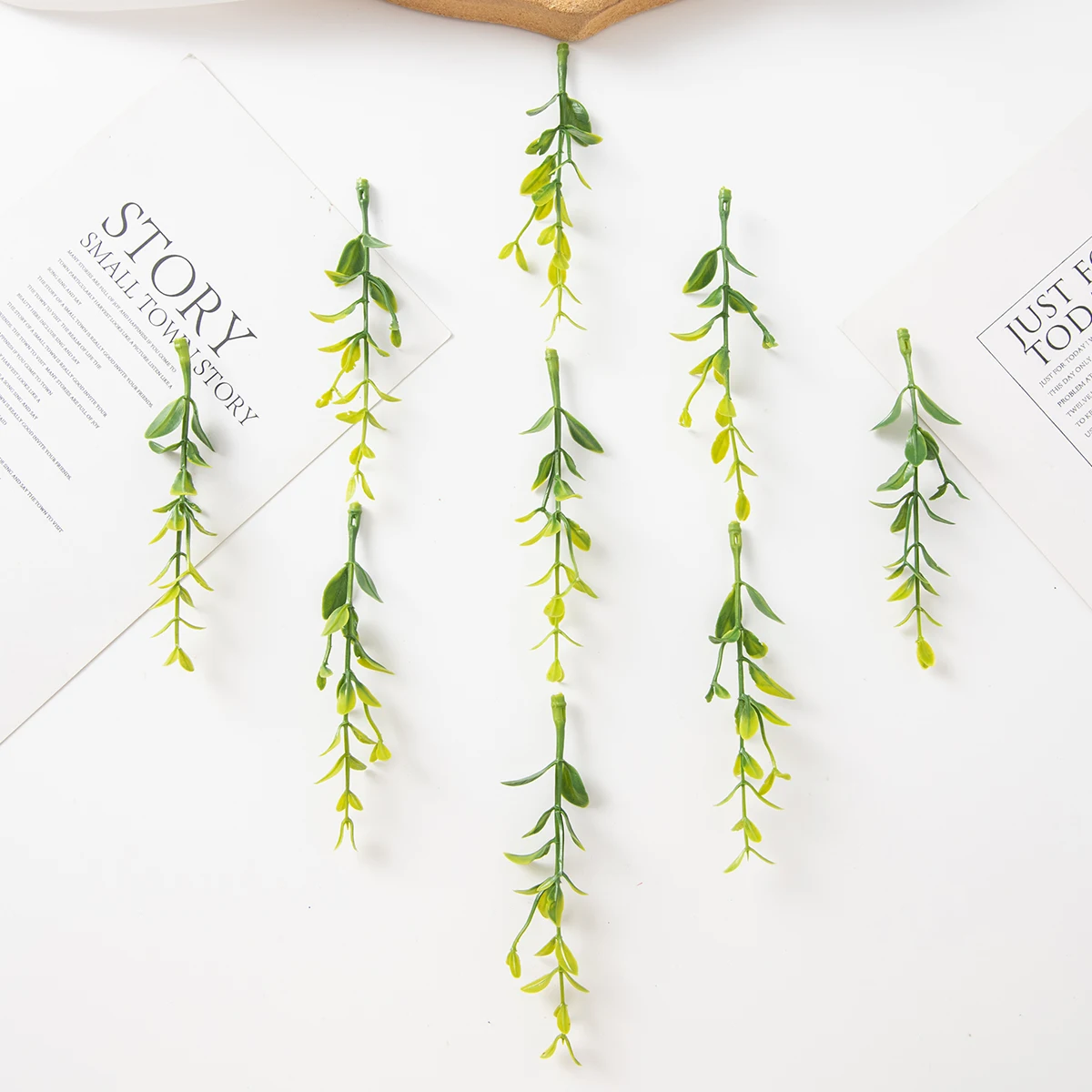 أوراق نبات صناعية لحفلة الكريسماس ، باقة زفاف ، حائط خلفية ، ديكور حديقة ، صندوق ذاتي الصنع ، إكسسوارات زفاف ، 50 * *