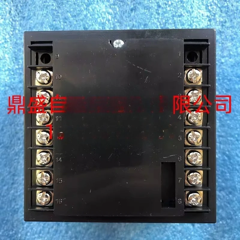PLC400E Microcomputer Controller for Plastic Profile Cutter Timing Sequence Control”