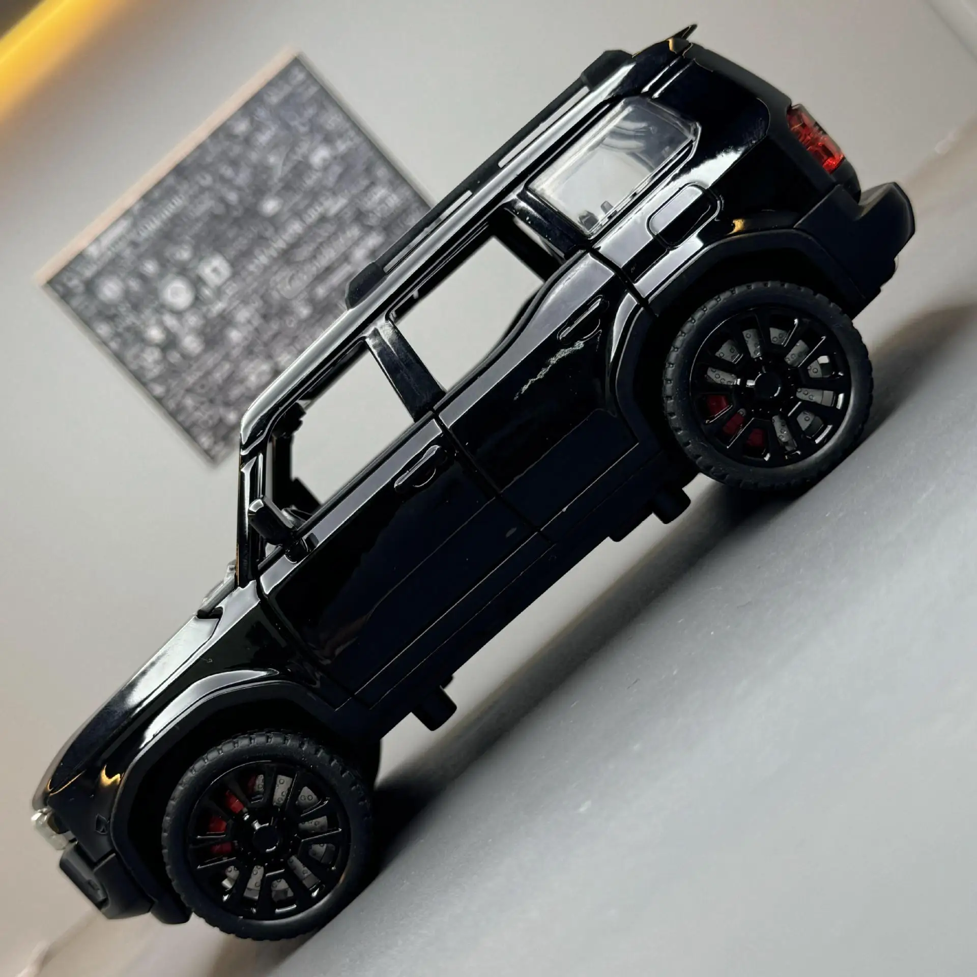 1:32 Prado SUV Off Road Vehicle Metal Alloy Diecast Model Car Outdoor Display Collectibles Decorative Gift