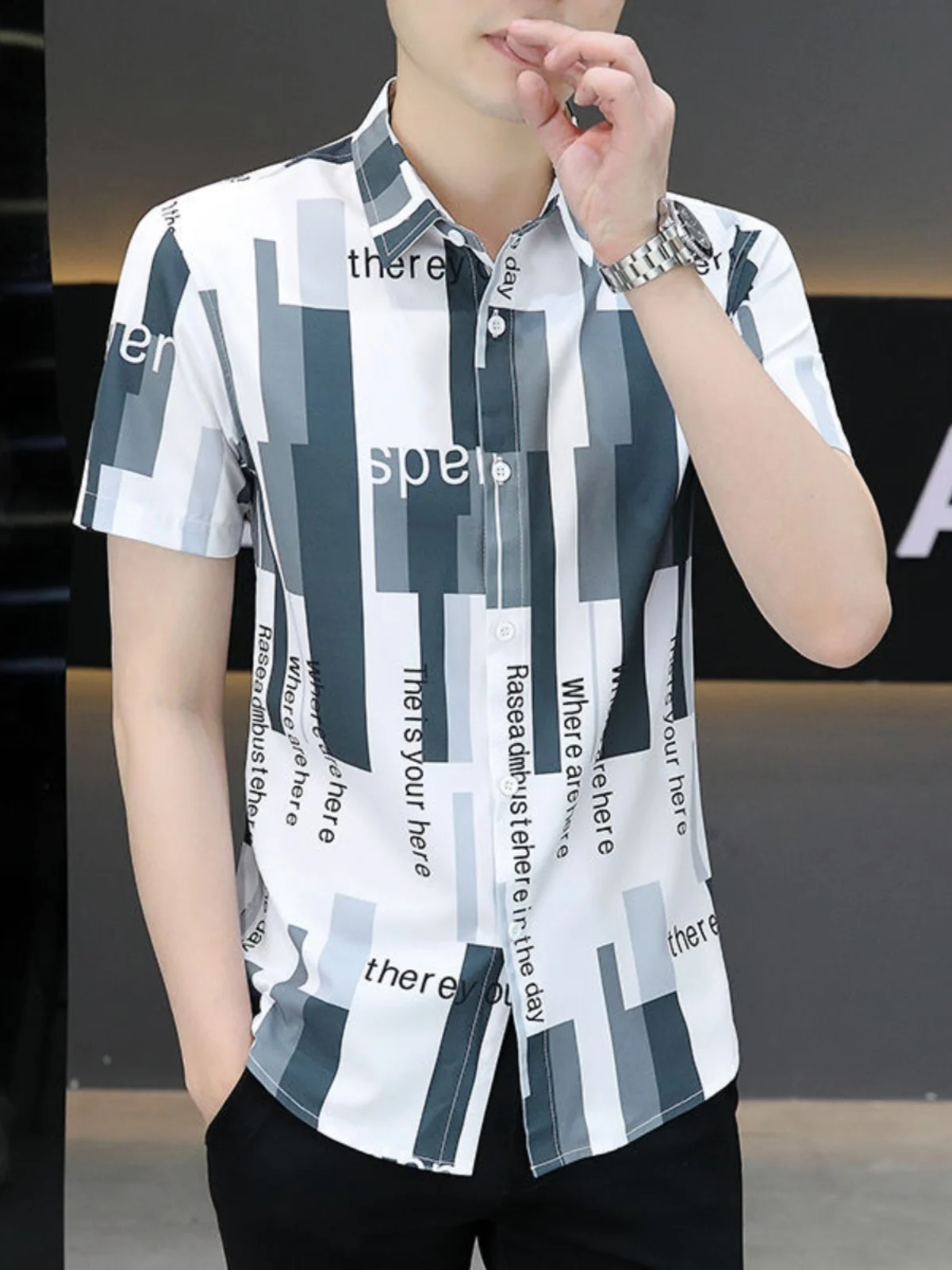 Men's Ice Silk Short Sleeve Shirt Gradient Color Summer Thin Business Casual Iron-Free Workwear Jacket Trendy Print Geometric