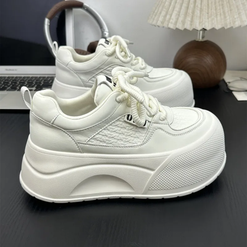 2026 Spring and Autumn New Pine Cake Board Shoes Versatile Casual Sports Bread Shoes
