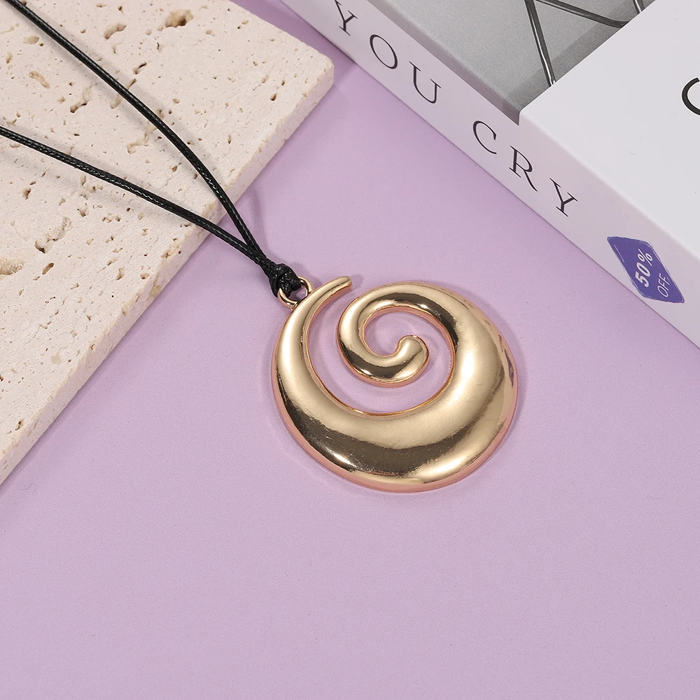 Retro-Boho-Spiral-Vortex-Anhänger-Halskette, geometrisch, hohl, schlicht, kreativ, für den Strandurlaub, personalisierter Schmuck für Frauen, Geschenk – Detail 5