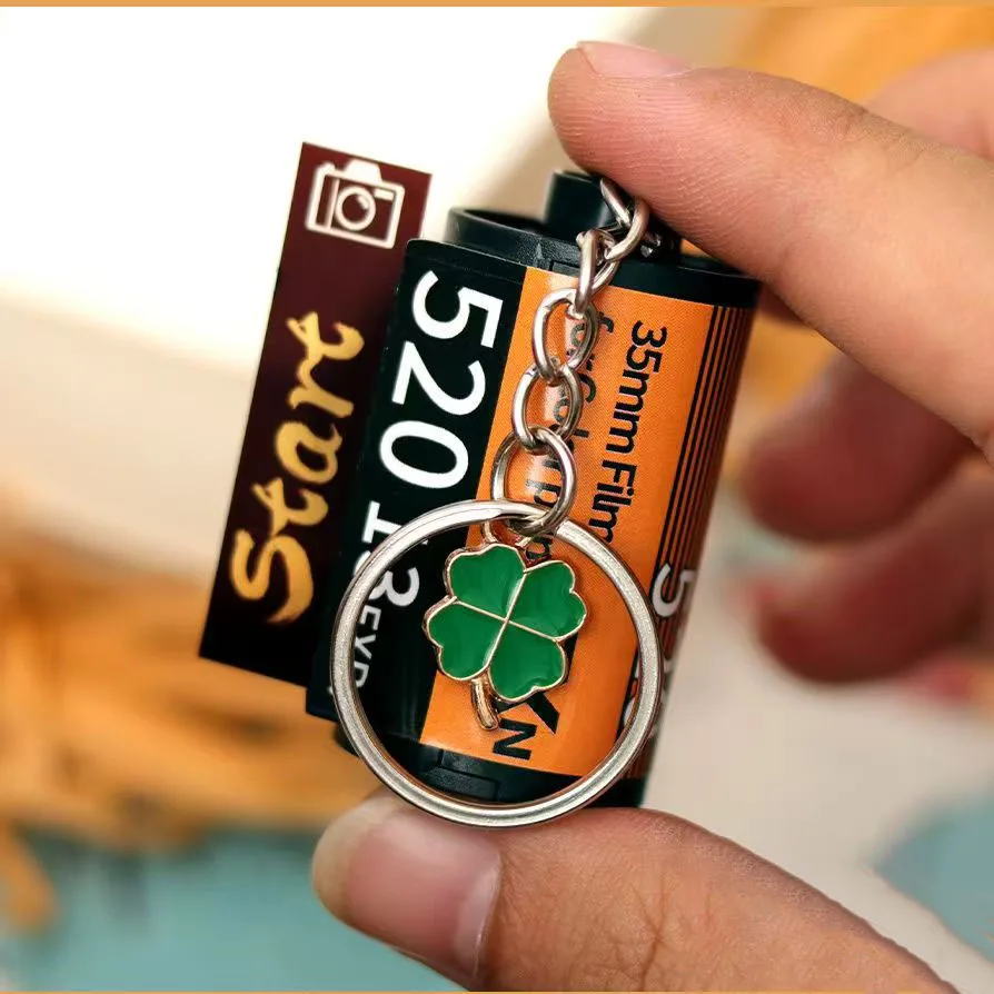 1PC custom photo movie keychain - couples, weddings, graduation season, anniversaries, leave memories