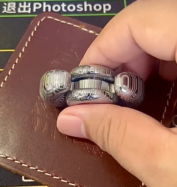 Used EDC Wanjie Damascus edan Stress Relief Toy Haptic Spinner Fingertip Gyroscope Decompression Toys For Adult