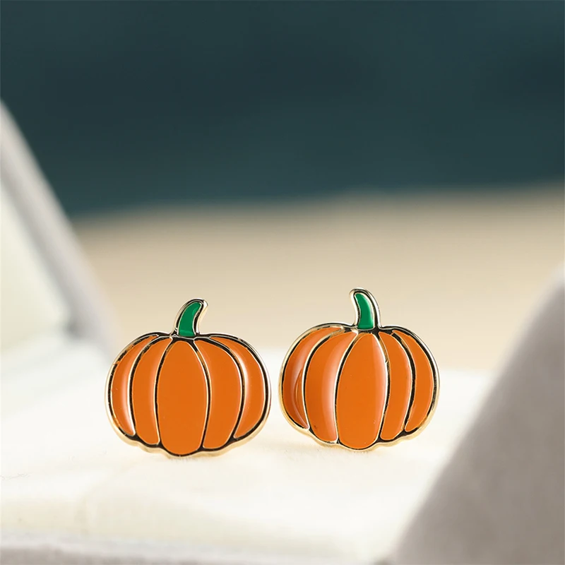 Huitan Cute Pumpkin Stud orecchini per le donne colore arancione brillante personalità orecchini vegetali regalo per ragazze nuovi gioielli di