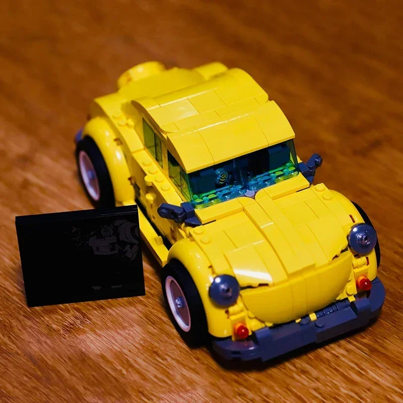 950PCS Yellow Robot Truck Car Building Blocks Truck Transformationed Autobot Deformation Assemble Bricks Toys Gift For Kid Adult