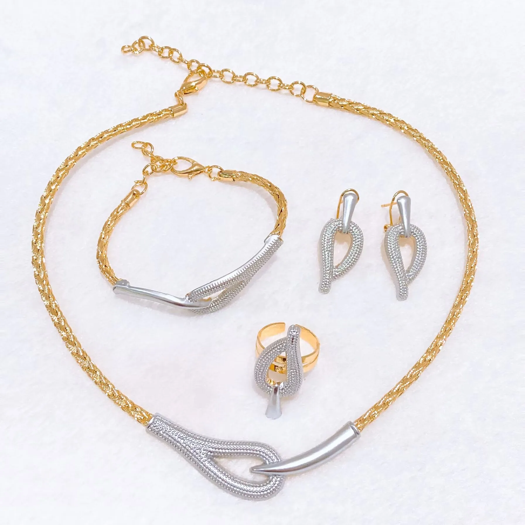 Yulaili Nigerian 18k Gold Plated Big Jewelry Set Brazil Gold Designer Wedding Jewellery Set Fashion Women Party Necklace Earring