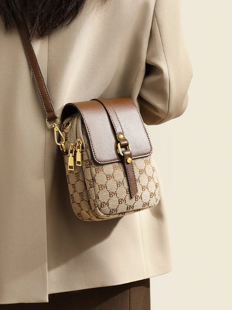  Crossbody Phone Bag Women's 2026 New Style Waist Bag Spring Summer Fashion Sensation Mobile Phone Pouch Female Gender