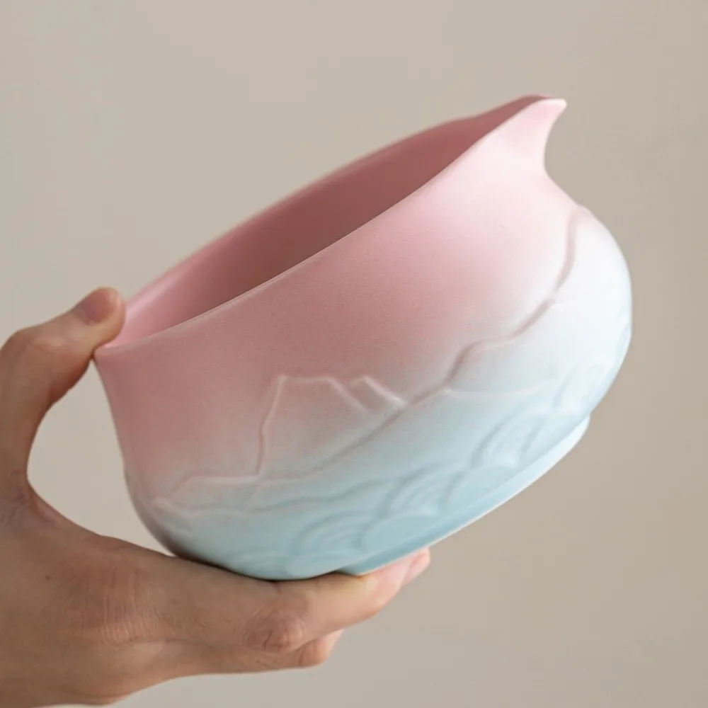 

Ceramic Matcha Bowl with Pouring Spout Gradient Color Matcha Making Kit Reusable Mountain and Sea Japanese Tea Set Tea Lovers