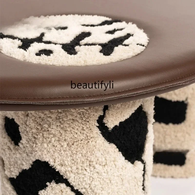 LS 27Nordic ins طاولة القهوة الخشبية الصلبة B & B شقة صغيرة الكتابة على الجدران الرياح طاولة القهوة القطيفة غرفة المعيشة، طاولة مربعة