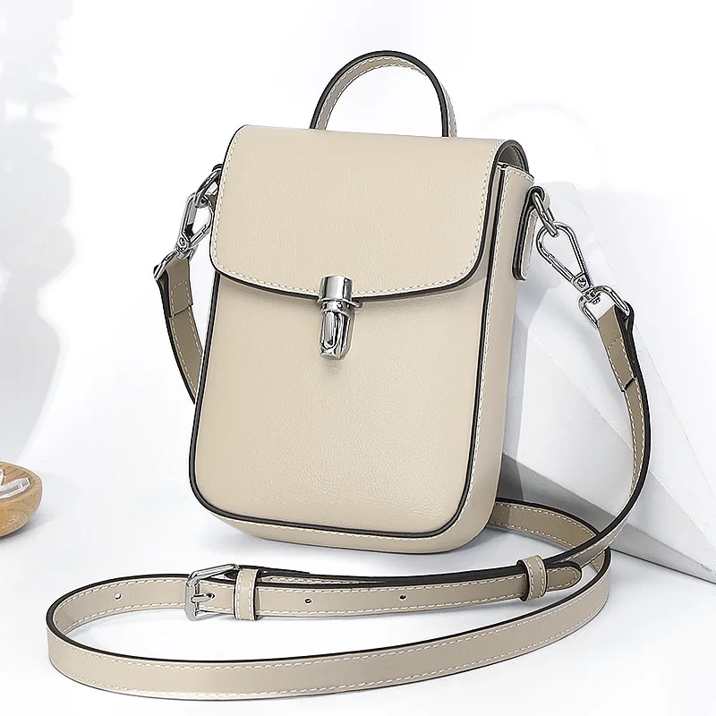 

Genuine Leather Polyester Bag, Women's 2025 New Mini Lightweight Crossbody Bag, Fashion Leather Handheld Mobile Phone Small Bag