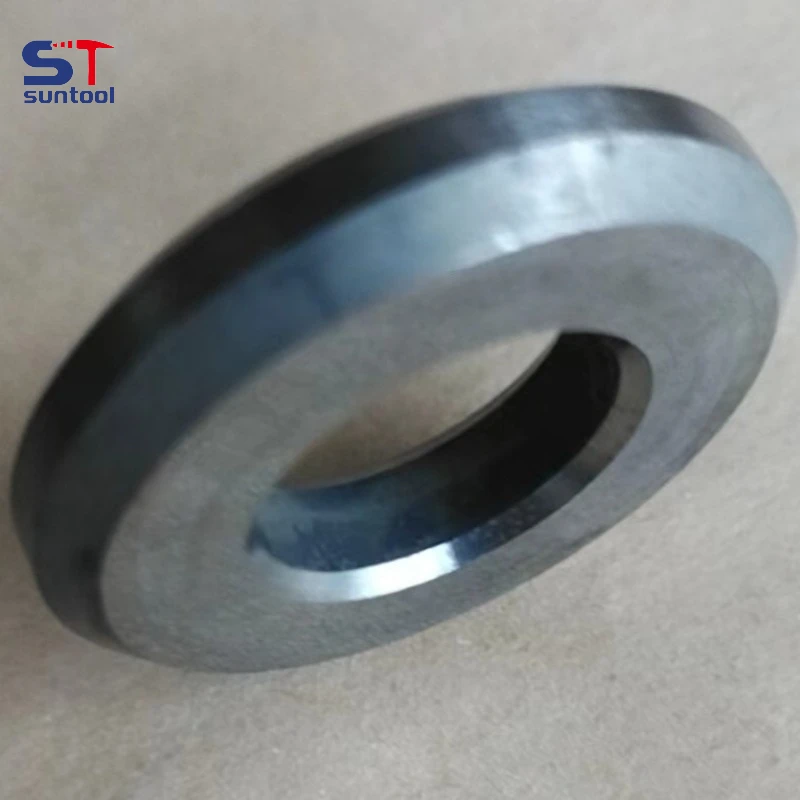 サンツール-インレットkit-ボールシート超硬-239922-エアレススプレー-695-795-695pc-795pc-3900-のポンプ部品を交換します。