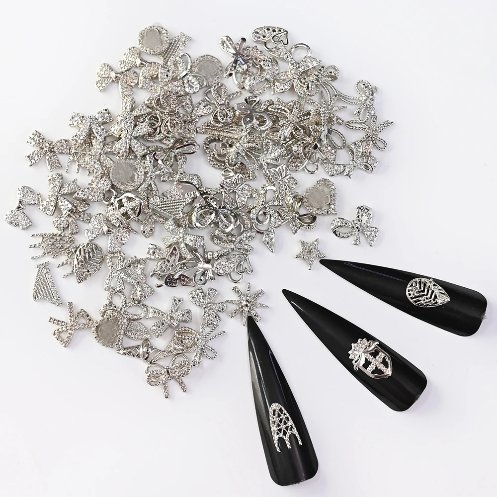 50Pcs/100Pcs Luxe 3D Nagel Charmes Bulk Legering Willekeurige Ontwerpen Nail Art Rhinestones Sieraden Accessoires Decoratie Voor diy Nagels