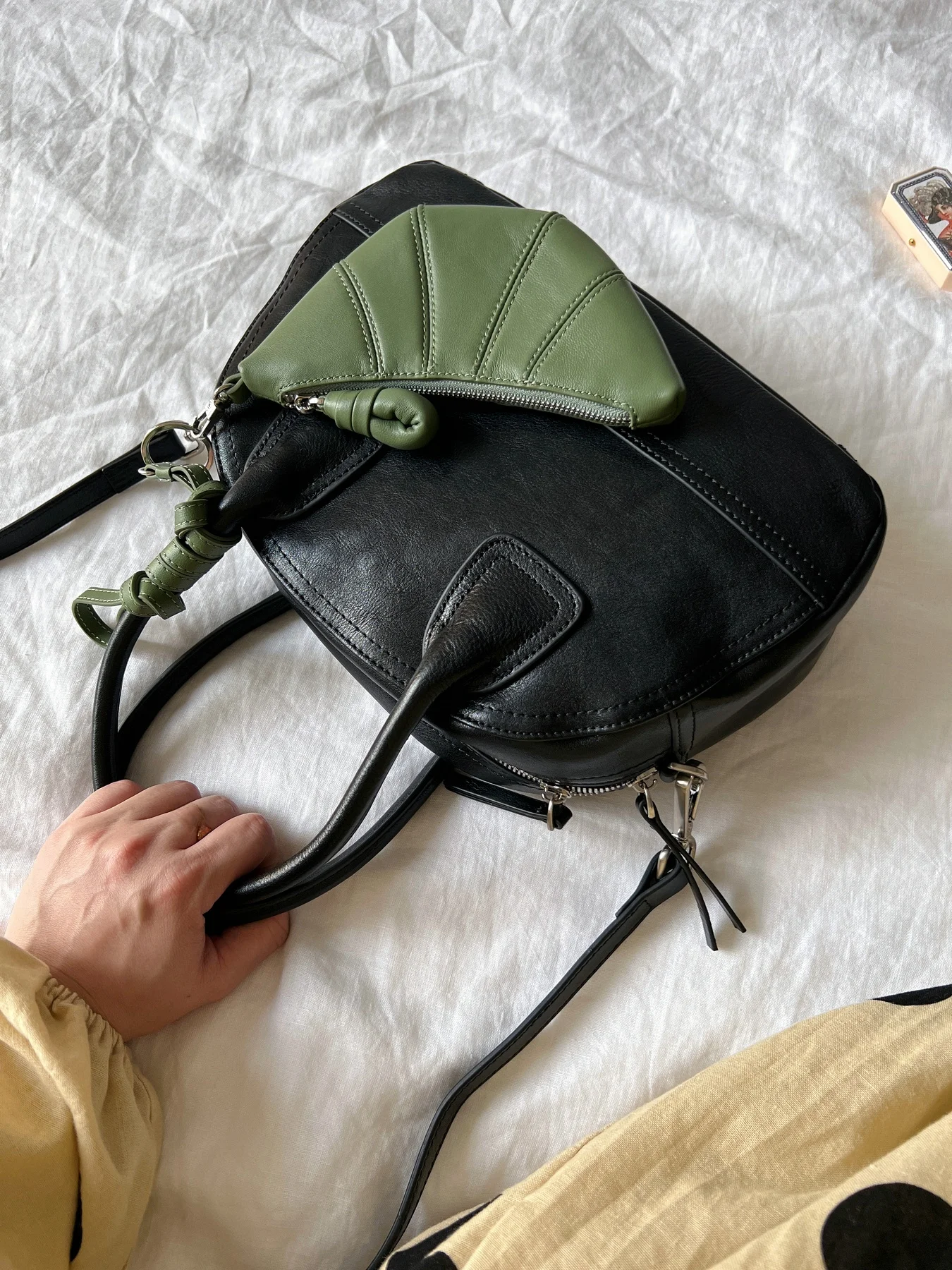 Affascinante piccolo portachiavi completo in pelle di pecora Ne appeso corno ape portamonete porta carte borsa portaoggetti per giovani europei Sle