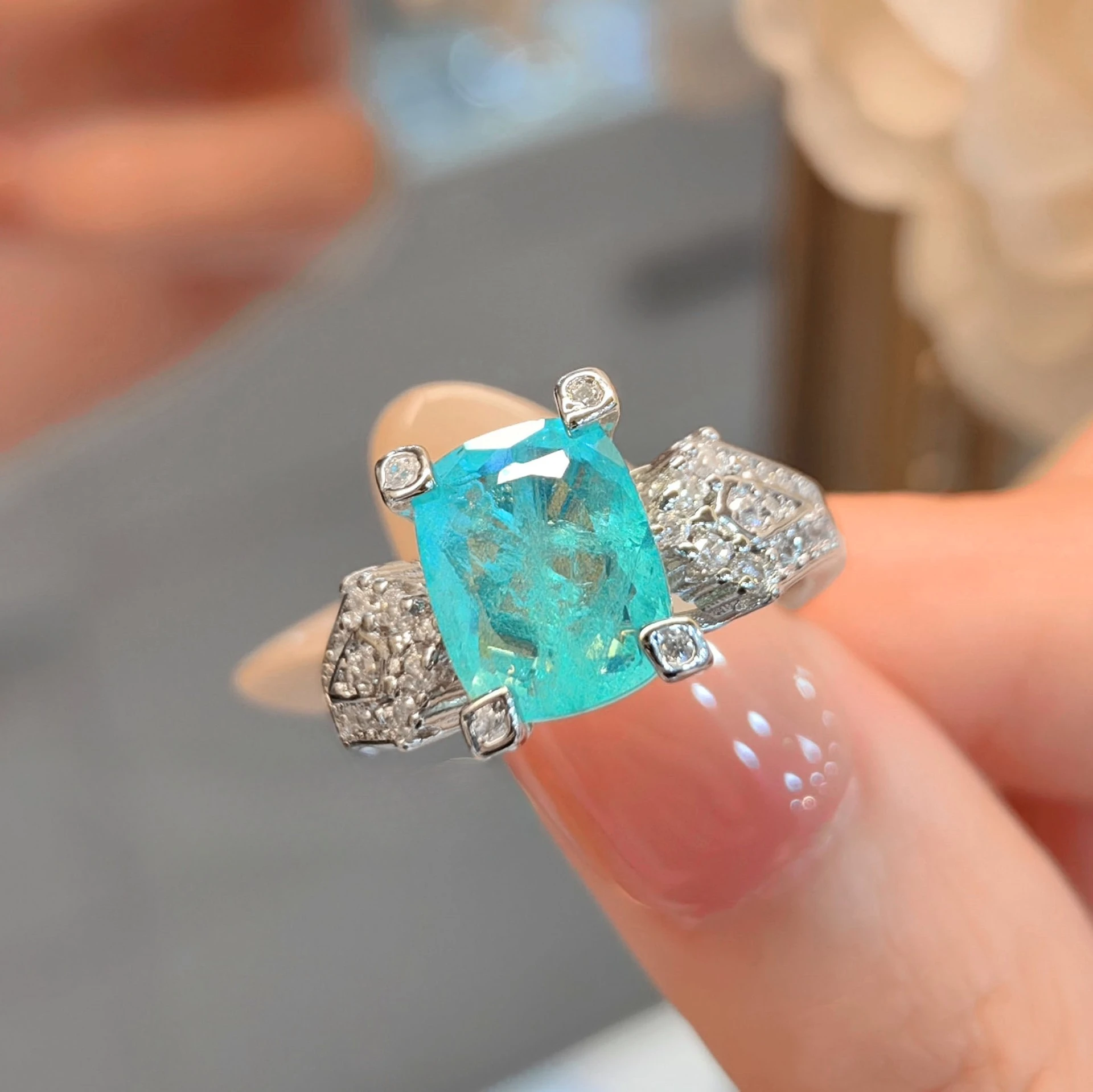 anel-elegante-de-prata-esterlina-925-com-turmalina-paraiba-design-exclusivo-anel-aberto-com-gema-em-formato-de-travesseiro-para-mulheres