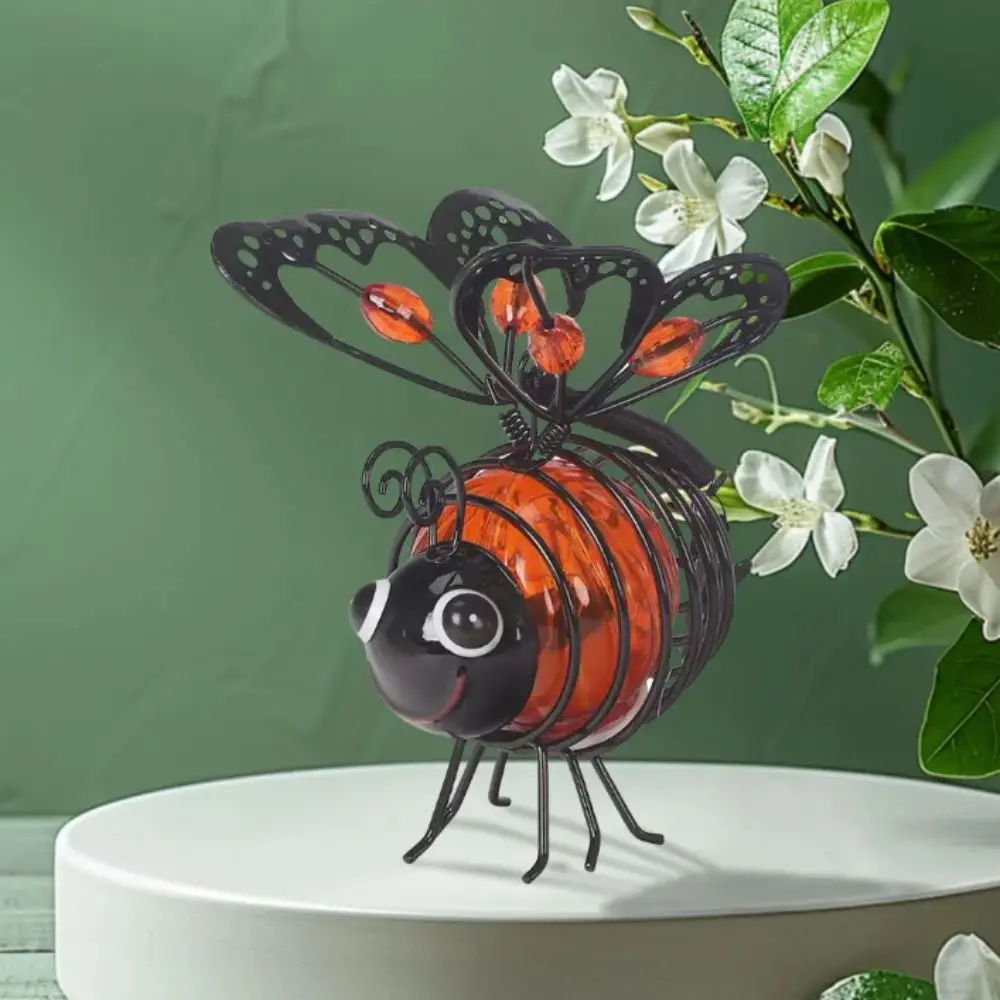 Metal Construction Solar-Powered Hanging Bee Light Solar-Powered LED Lighting LED Bugs Simulation Design Hanging Style
