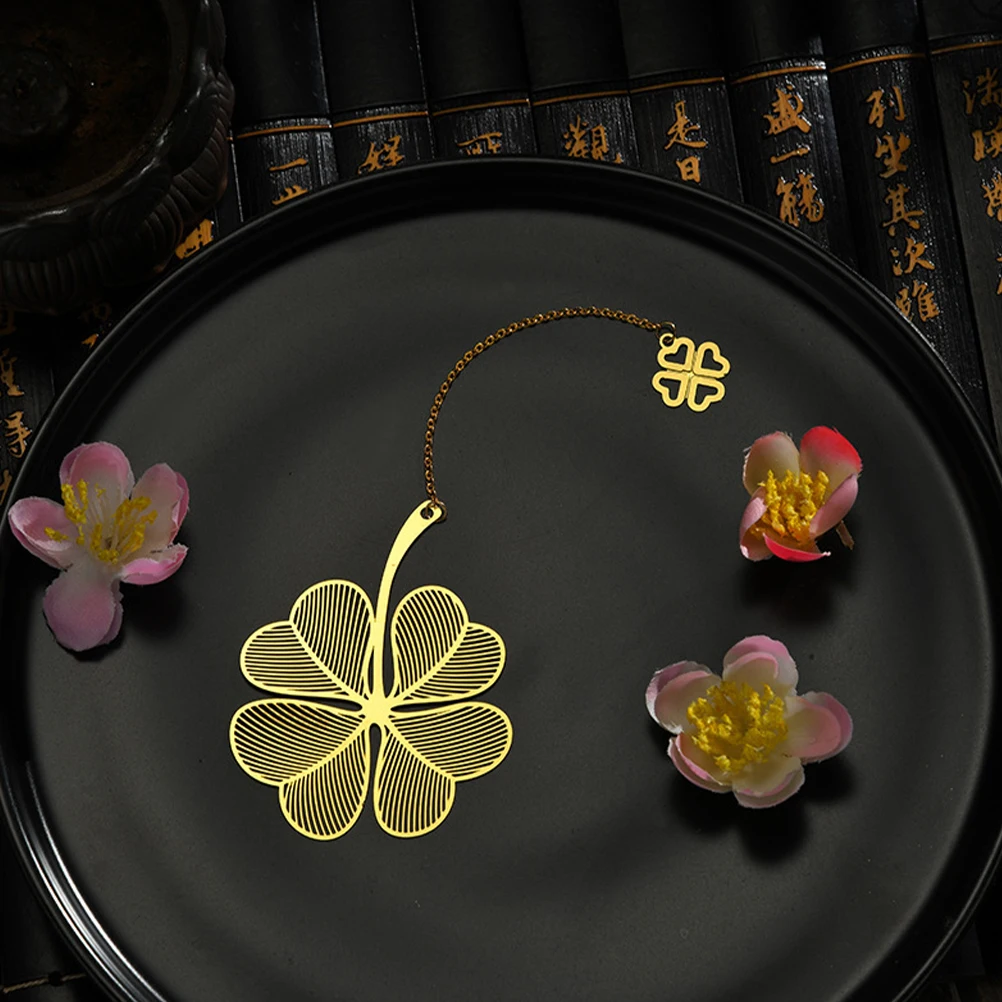 

4Pcs Sturdy Metal Bookmark Leaf Shaped DIY Craft Material for Home Office School Reading Gifts Bookmarks for Kids