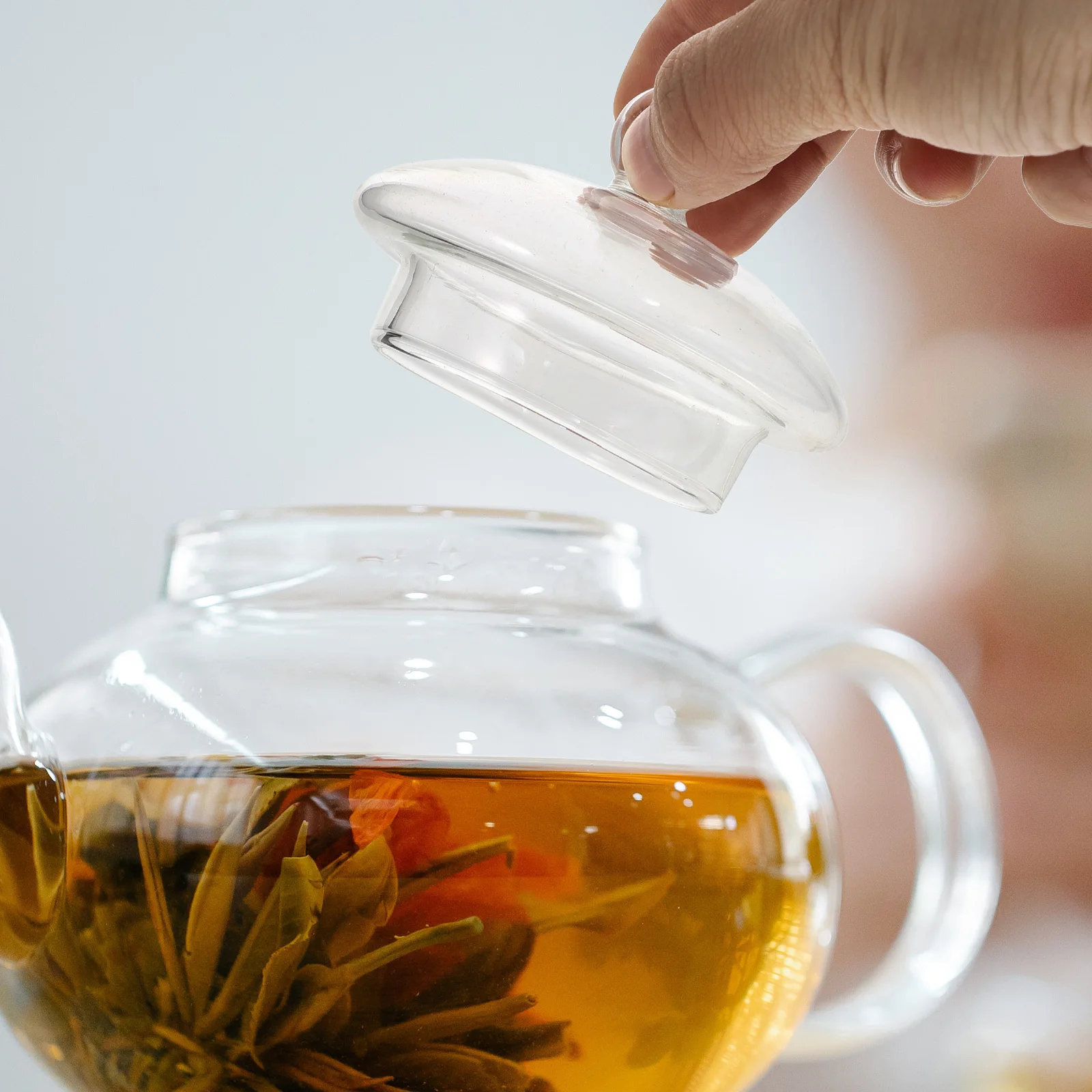 

4Pcs Transparent Cup Lid Glass Teapot Lids Reusable Household Cover Fine Texture Easy to Install for Hot Water Beverage