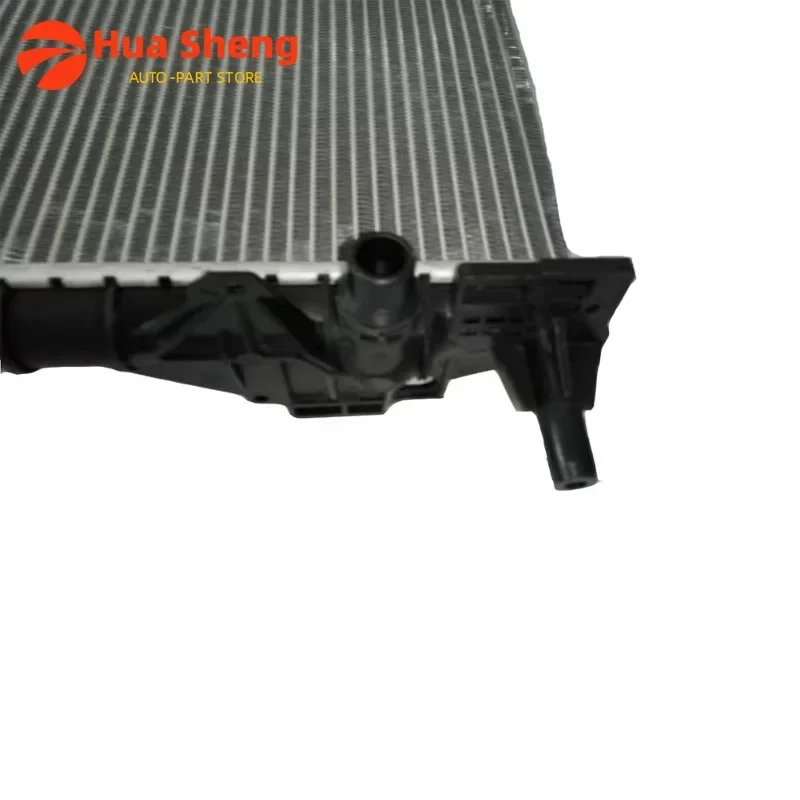 LR034553 Auto Parts  Engine Coolant Radiator For Land Rover Range Rover 2013-2016 Car Accessories