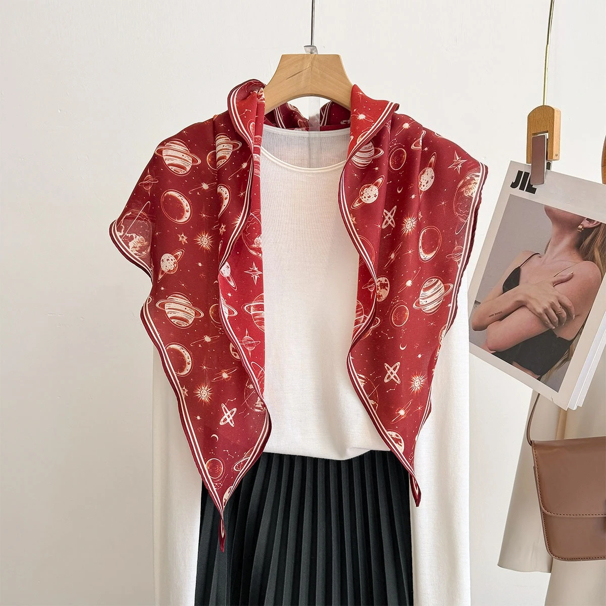 Soft Satin Imitation Silk Scarves Diamond-shaped Scarf For Women Bandanas Luxury Hijab Neckerchief Elegant Shawl Wraps