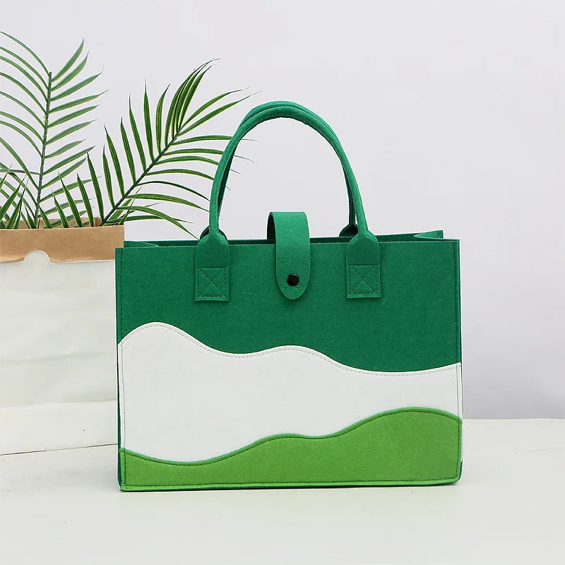 2025 Hot-selling National Style Splicing Mountain Peak Souvenir Commuter Welfare Large-capacity Felt Tote Bag