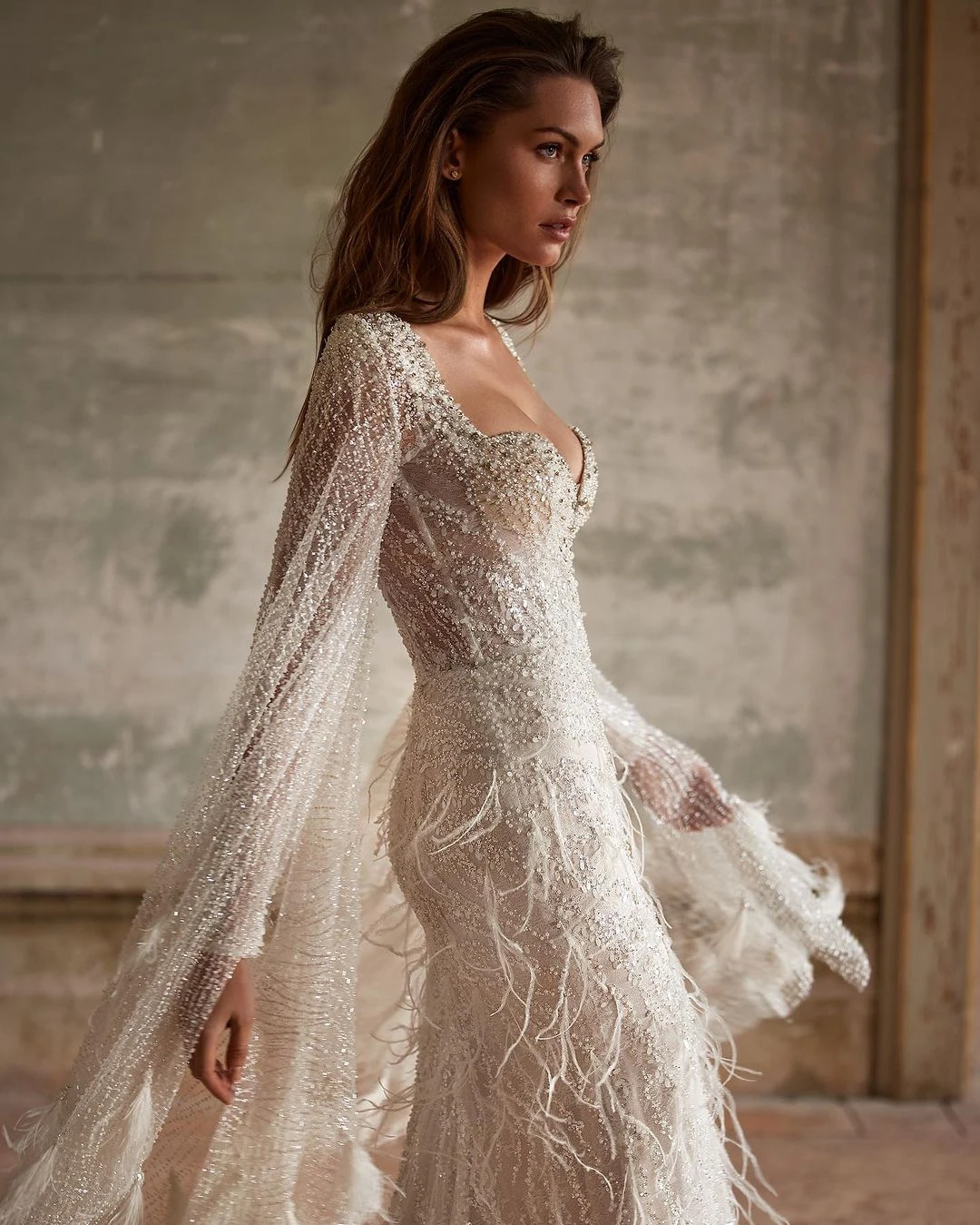 

Elegant Lace Shine Wedding Dresses Shawl Sleeve Sexy Ball Gown Long-Sleeve Plus Size Brush Train Bridal Gowns Dress Customized