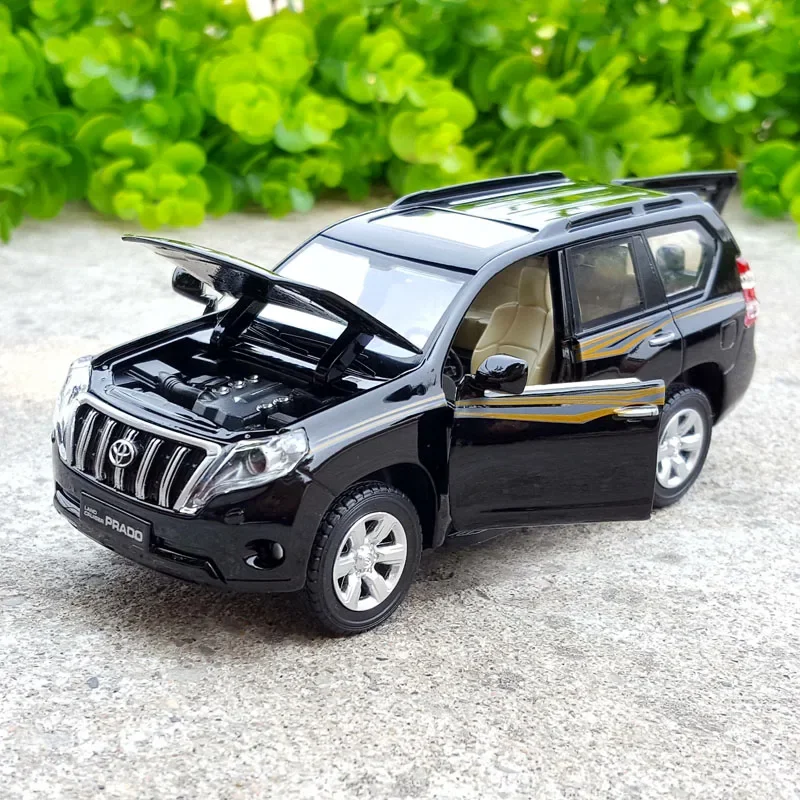 

High Simulation Exquisite Diecasts;Toy Vehicles: ShengHui Car Styling TOYOTA Land Cruiser Prado SUV 1:32 Alloy Diecast Car Model