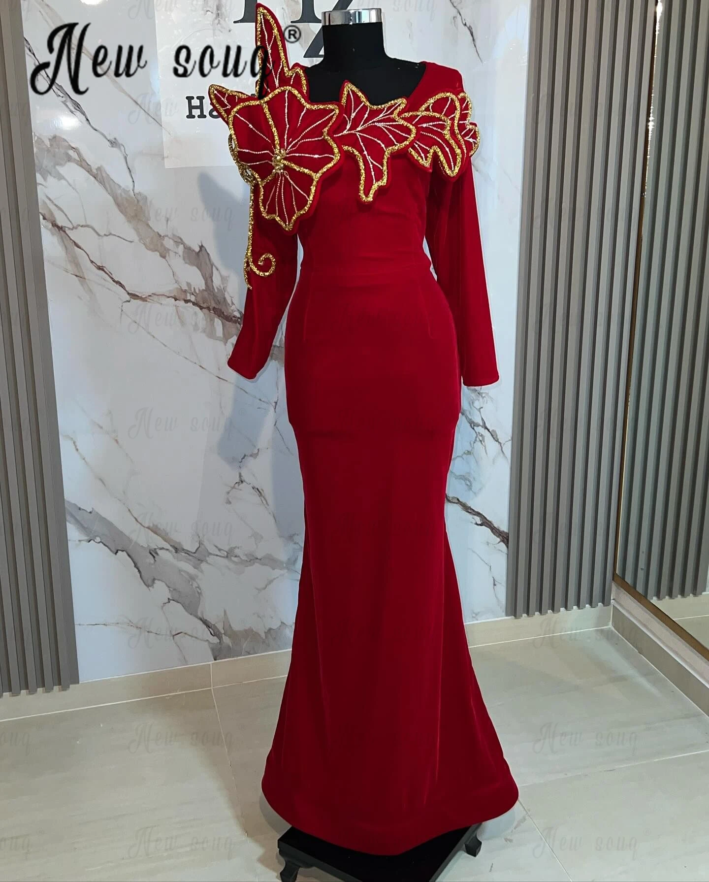 Eid Red Velvet Red Prom Dress Party Abaya Women Gold Beaded Long Dress 3D Leaf Design Kaftan Vestidos Largos Robe Evening Dress