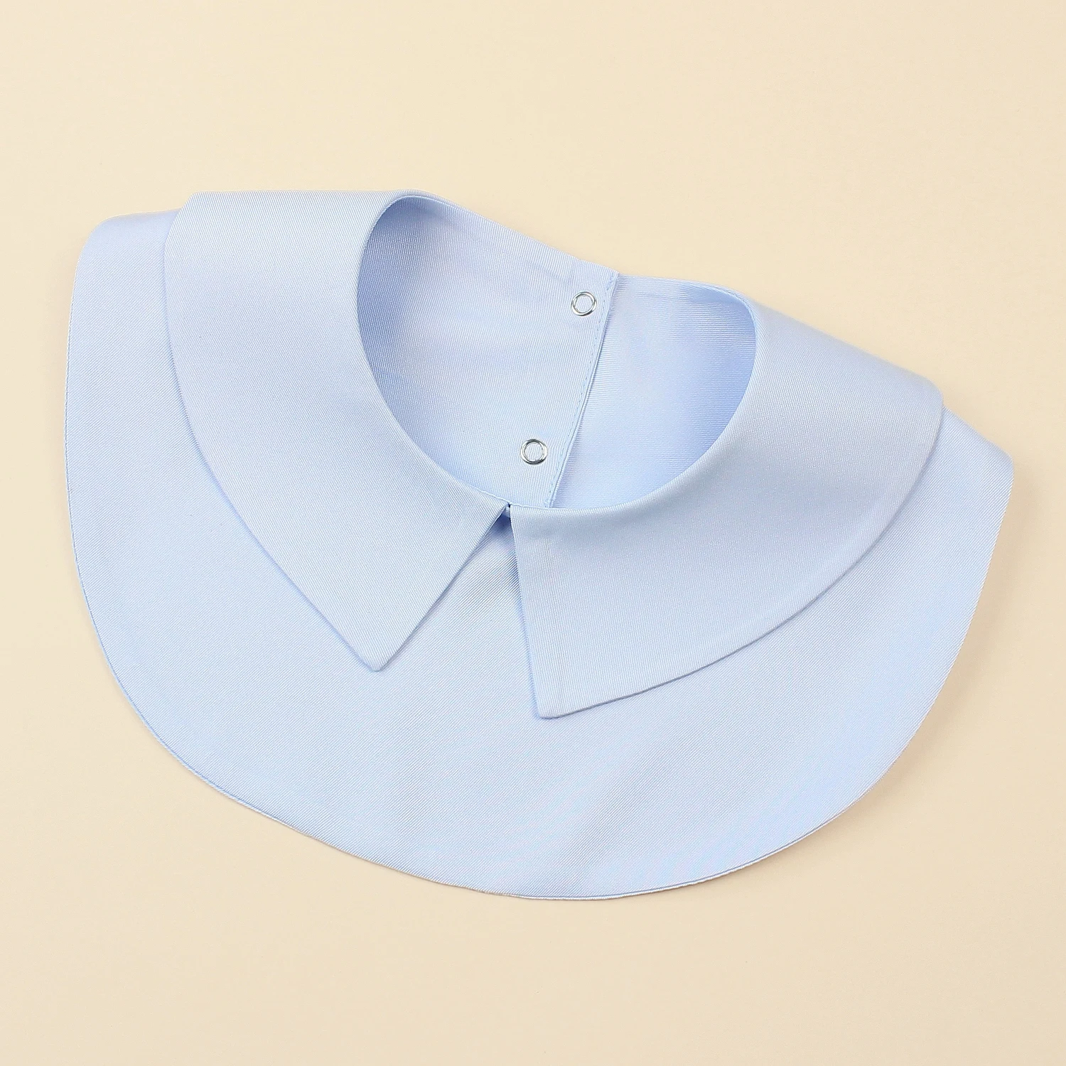 ياقة الدمية، ياقة بيتر بان، ياقة صناعية للبلوزات النسائية، ياقة الديكور