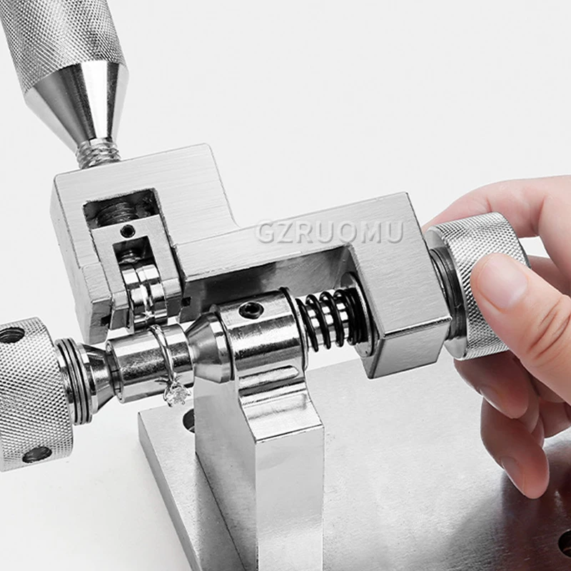 Jeweler - Specializ…