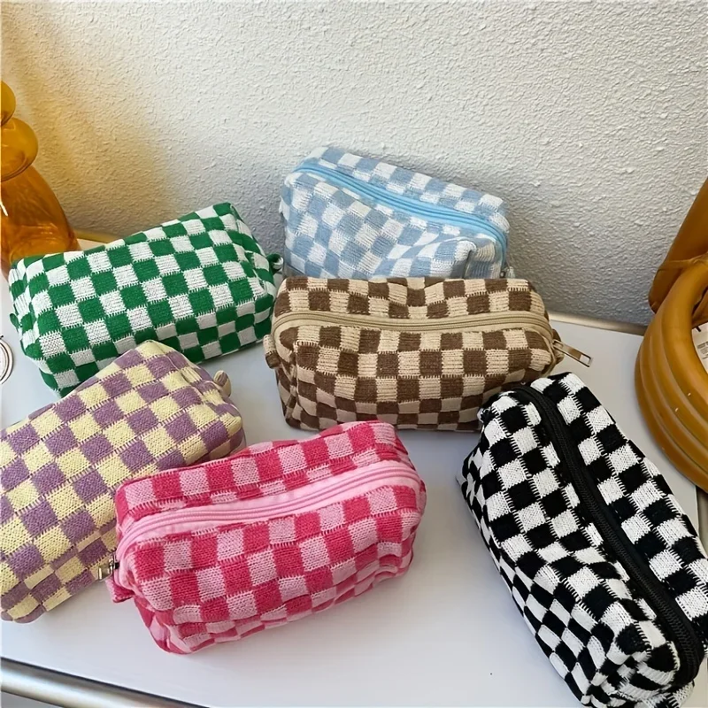 Checkered Knitted Cosmetic Bag Makeup Pouch Roomy Zipper PouchPortable Travel Toiletry Bag Organizer For Girls And Women Gift