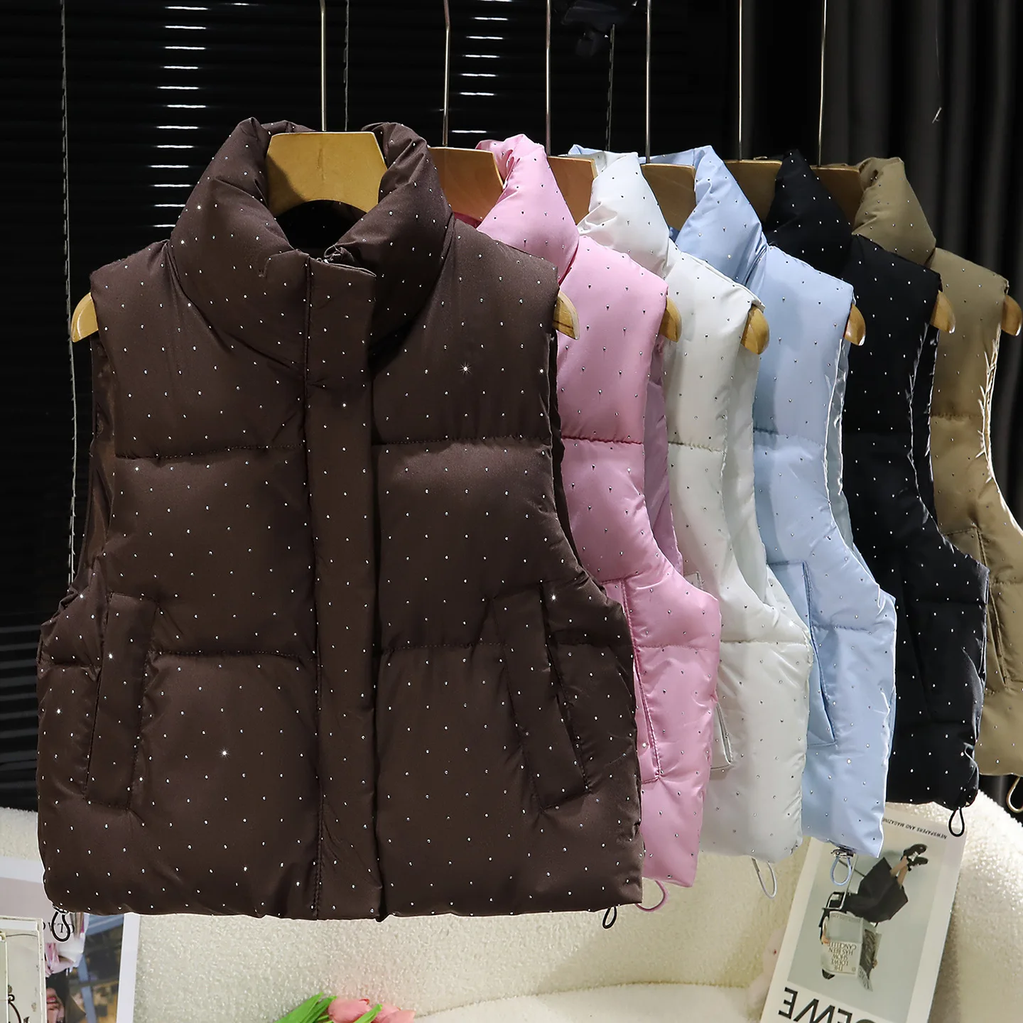 Short Down Cotton Vest Women 2026 Spring Autumn Winter New Loose Fitting Outer Jacket Female Warm Vest Camisole Jacket Waistcoat