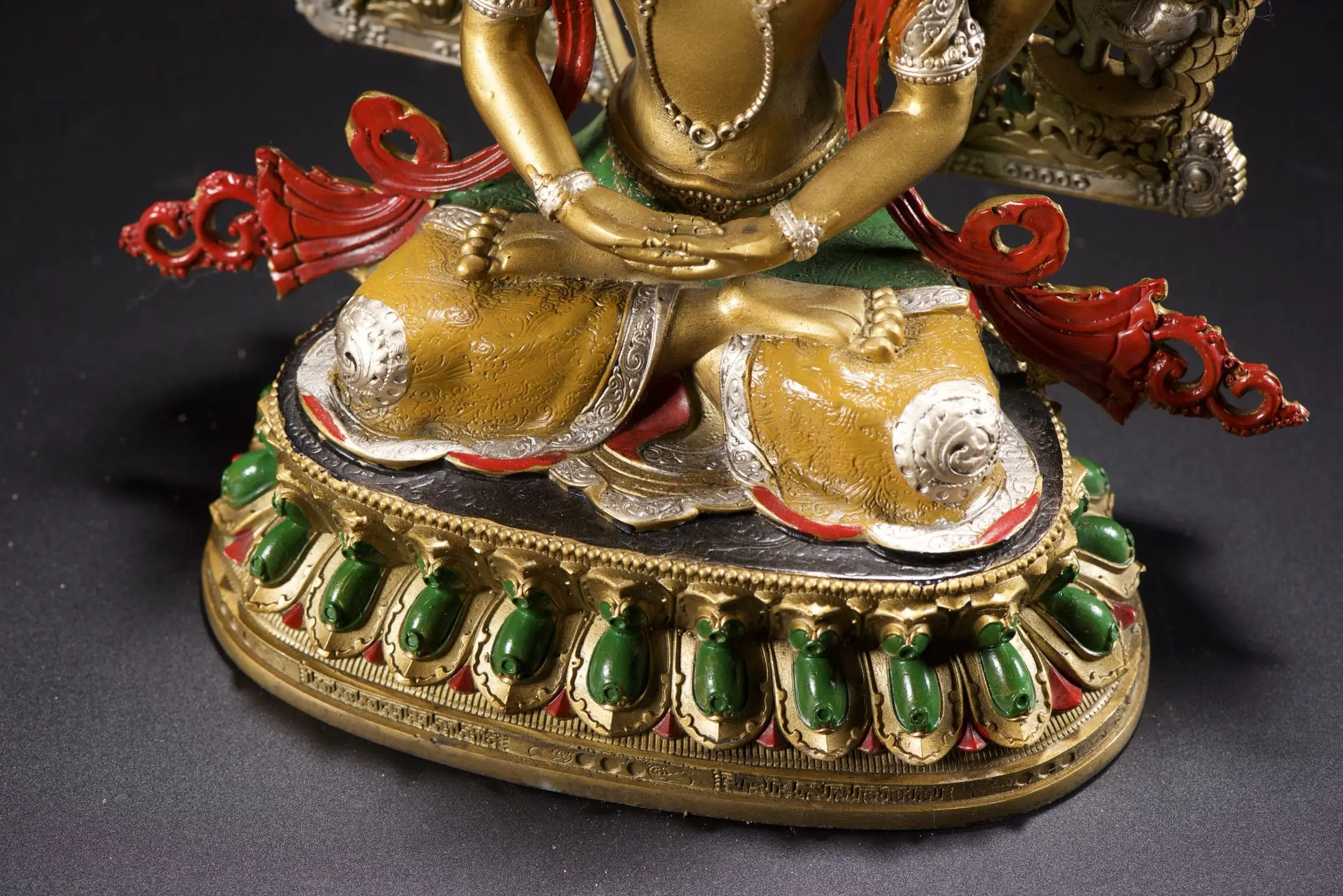 Old Bronze Painted Garuda Buddha pattern backlight Longevity Buddha Lotus Terrace Sitting Buddha Amass wealth Ornaments