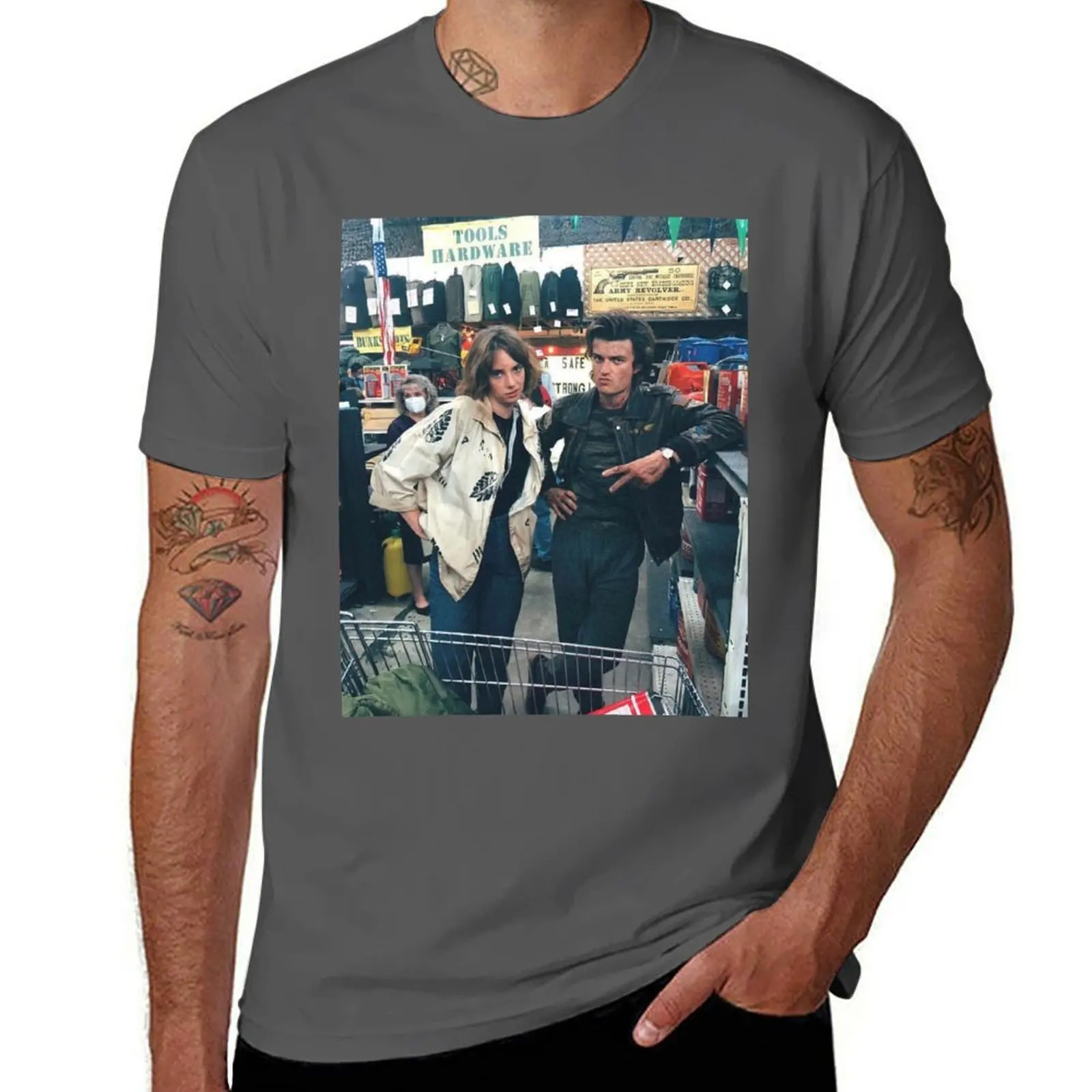 

Joe keery and Maya Hawke T-Shirt t shirt man cotton t shirt men 100% cotton luxury brand T-Shirt