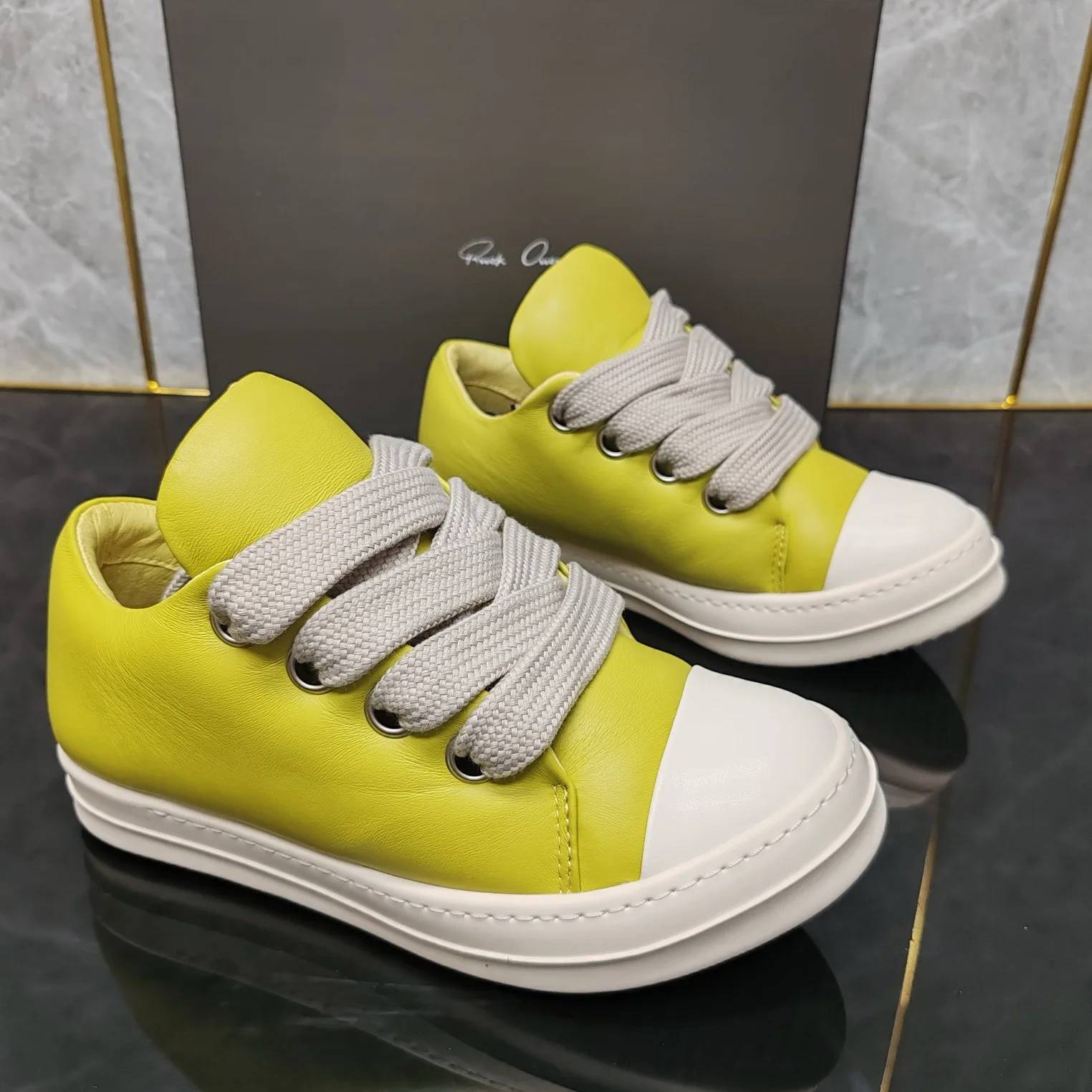 Round Owens fruit green bread shoes thick lace-up low-top sheepskin student shoes Joker couple shoes