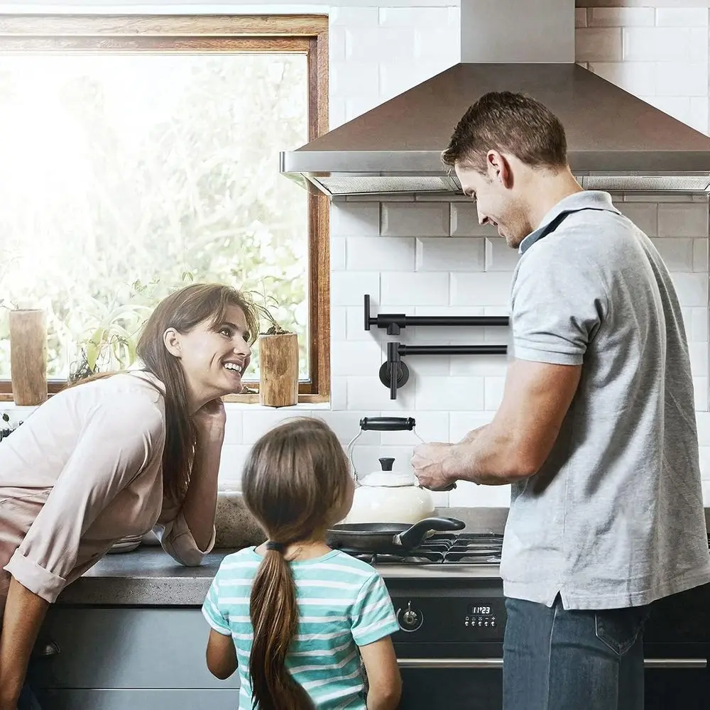 Матовый черный настенный смеситель для кухни с двойным шарниром и наполнителем для кастрюли из латуни